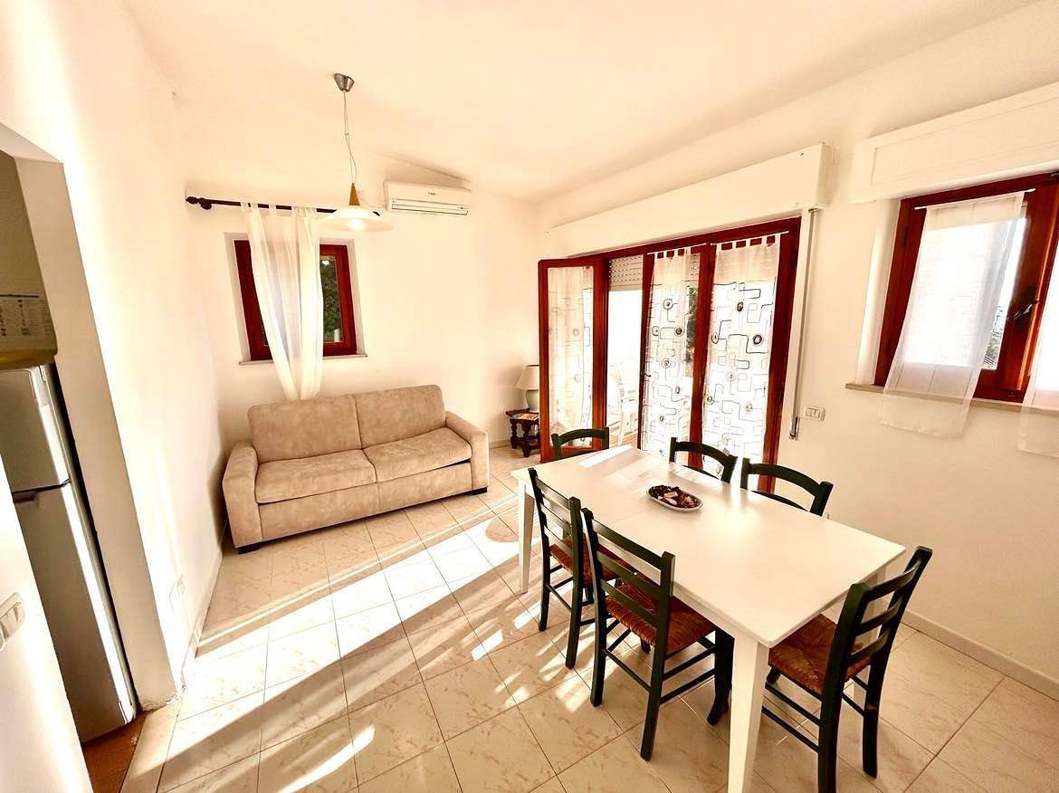 Bellissima villa con giardino vista mare in Numana, Riviera del Conero