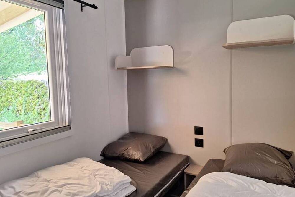 Mobil-home charmant avec terrasse - 6 pers. in Rocamadour, Quercy