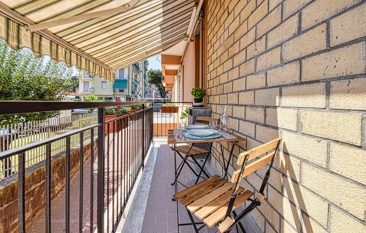 Apartamento vacacional entero, Retiro junto a la playa con terraza y aire acondicionado in Lavagna, Lavagna Municipio