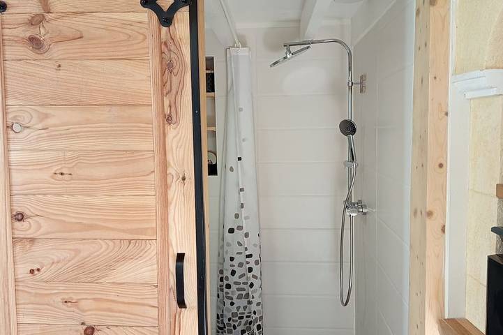 Location de vacances pour 3 personnes, avec terrasse à Aigues-Vives (Hérault) - 4