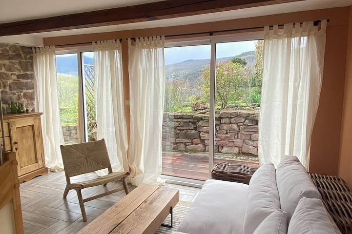 Location de vacances pour 6 personnes, avec terrasse et jardin à Itterswiller