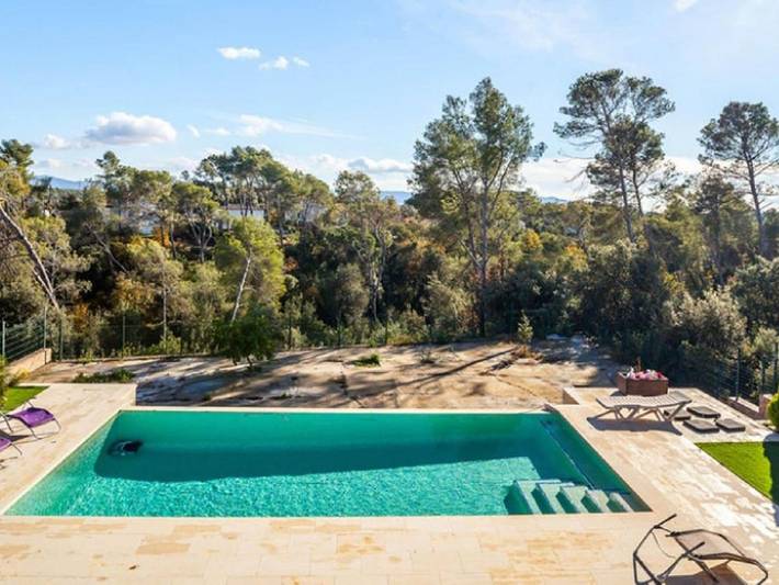 Casa rural para 6 personas, con balcón en Castellar del Riu