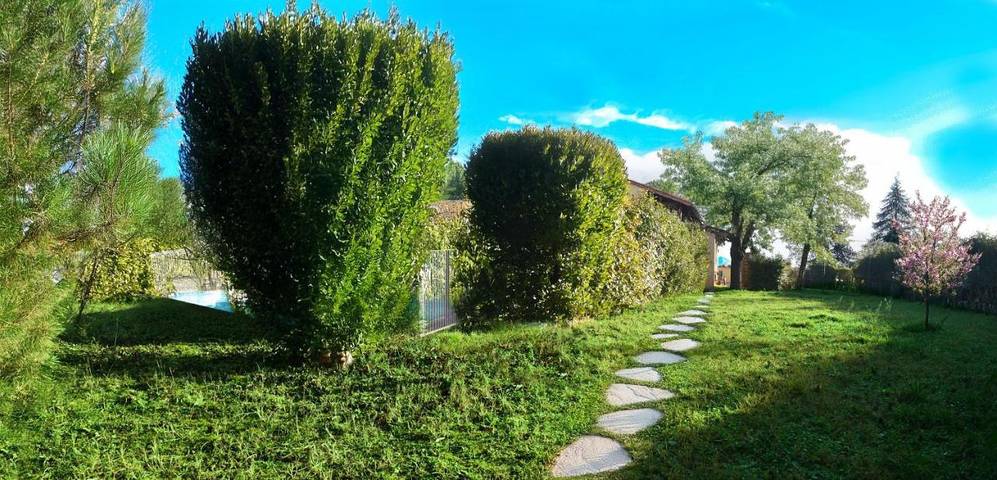 Location de vacances pour 7 personnes, avec piscine ainsi que vue et jardin, animaux acceptés à Sauzet - 2