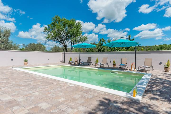 Villa für 6 Personen, mit Terrasse und Garten in Dalmatien - 3