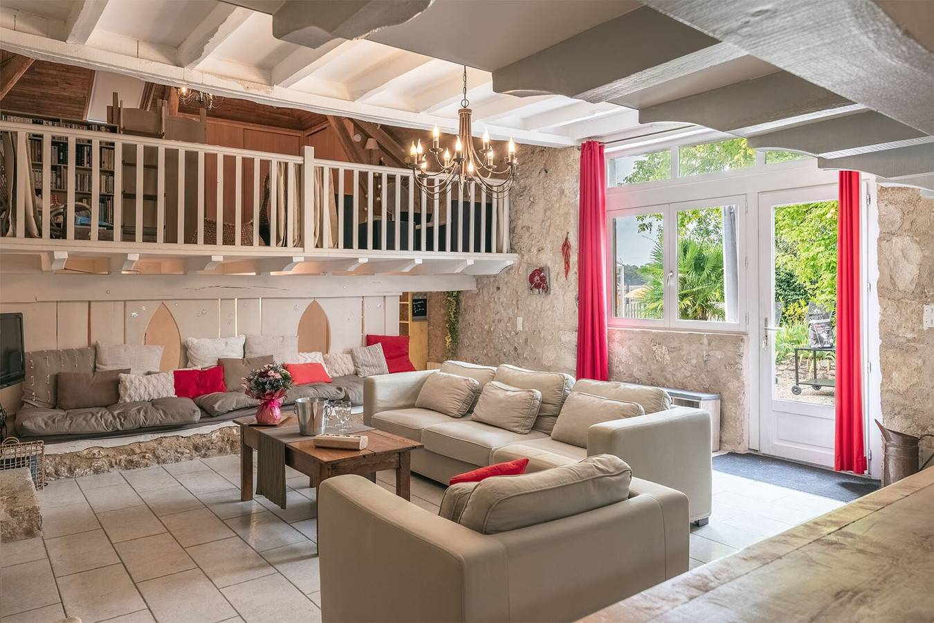 La Jandrine – Charmantes Landhaus mit privatem, beheiztem Pool und großem, eingezäuntem Garten in Limeyrat, Périgord Noir