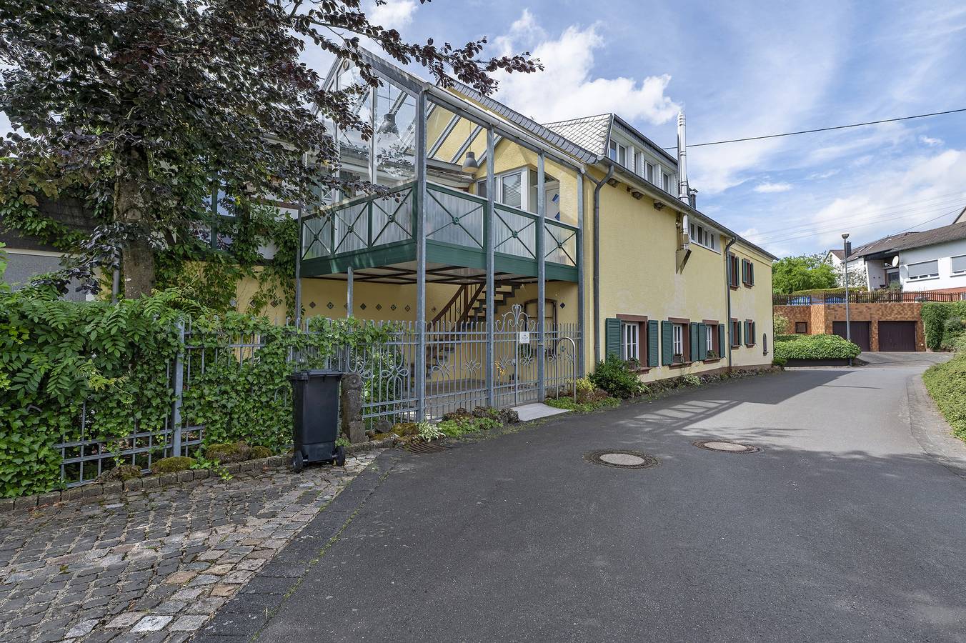 Ganze Wohnung, Apartment 'Heimatglück Vulkaneifel' mit privater Terrasse und Wlan in Salm, Vulkaneifel