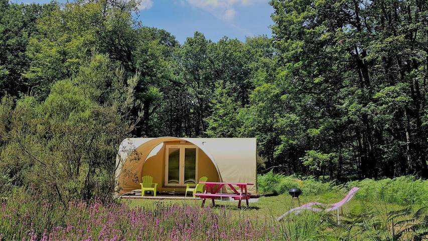 Location de vacances pour 4 personnes, avec piscine et jardin à Chalandray - 3