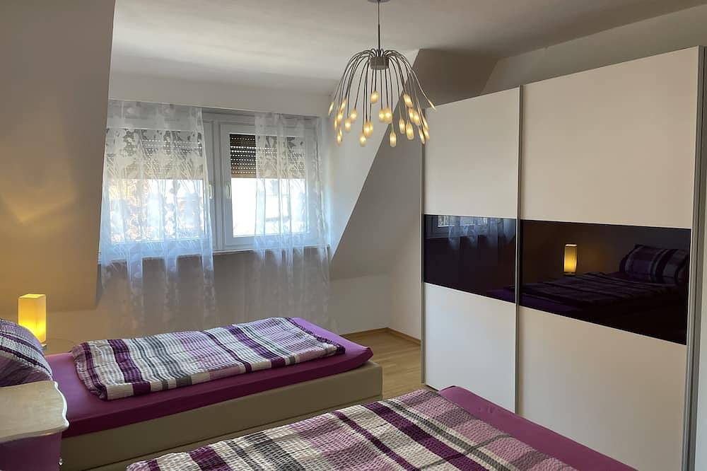 Ganze Wohnung, Fewo3 Liebevoll eingerichtete Ferienwohnung in der Fußgängerzone von Lampertheim in Lampertheim, Bergstraße