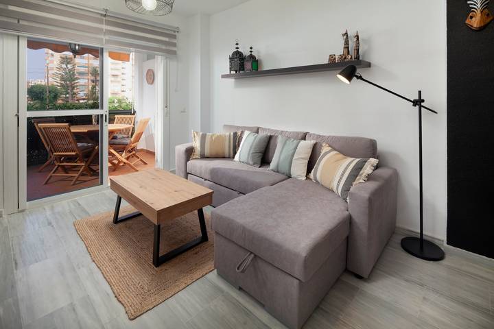 Hel lägenhet, Apartment 'Experiencia Marina A107' with Sea View, Wi-Fi and Air Conditioning in Torrox Costa, Torrox