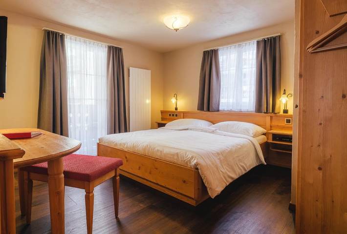 Maison d’hôte pour 2 personnes, avec Balcon et Jardin ainsi que Piscine et Sauna à Zermatt