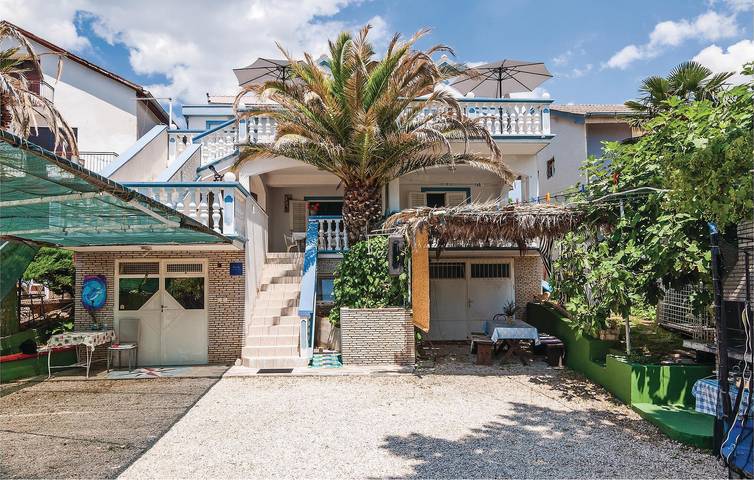 Ferienwohnung für 4 Personen, mit Terrasse, mit Haustier in Sveti Petar na Moru