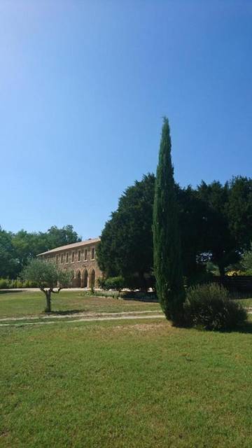 Location de vacances pour 6 personnes, avec jardin à Laudun-l'Ardoise