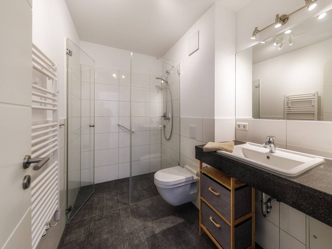 Ganze Ferienwohnung, Ferienwohnung für 3 Personen mit Balkon in Ostseebad Nienhagen, Nienhagen