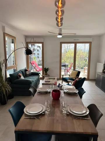 Gîte pour 6 personnes, avec balcon dans Grand Port (Aix-les-Bains)