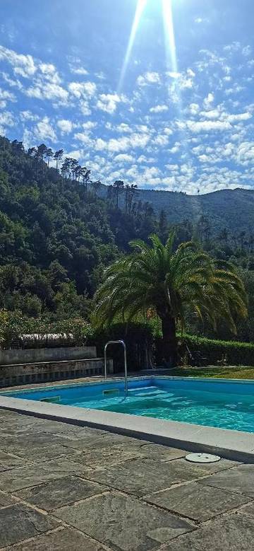Gîte pour 4 personnes, avec jardin et piscine, animaux acceptés à Airole