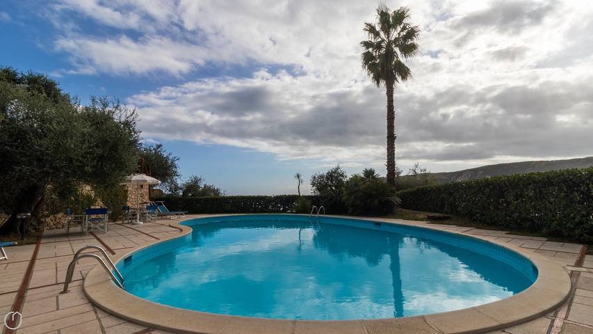 Ferienwohnung für 10 Personen, mit Pool und Garten, mit Haustier in Finale Ligure Gemeinde