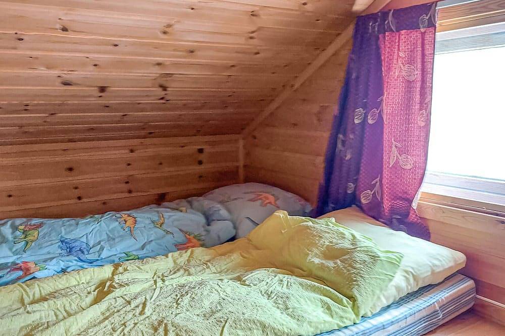 Nice home in Botenhamn with house a mountain view in Senja, Lenvik