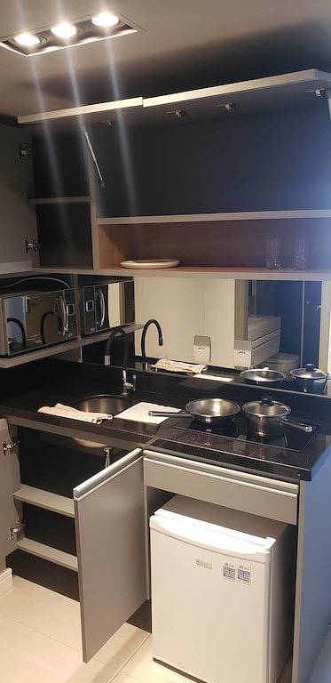 Ganze Wohnung, Comfortable and sophisticated loft - Opposite the Brt, Shopping and Market in Recreio dos Bandeirantes, Rio de Janeiro