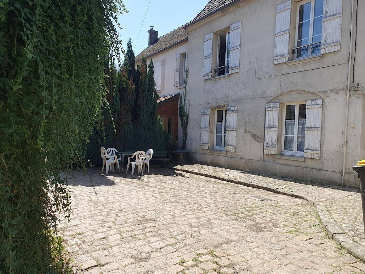 Appartement entier, One-Bedroom Apartment in Villers-Cotterêts, Aisne
