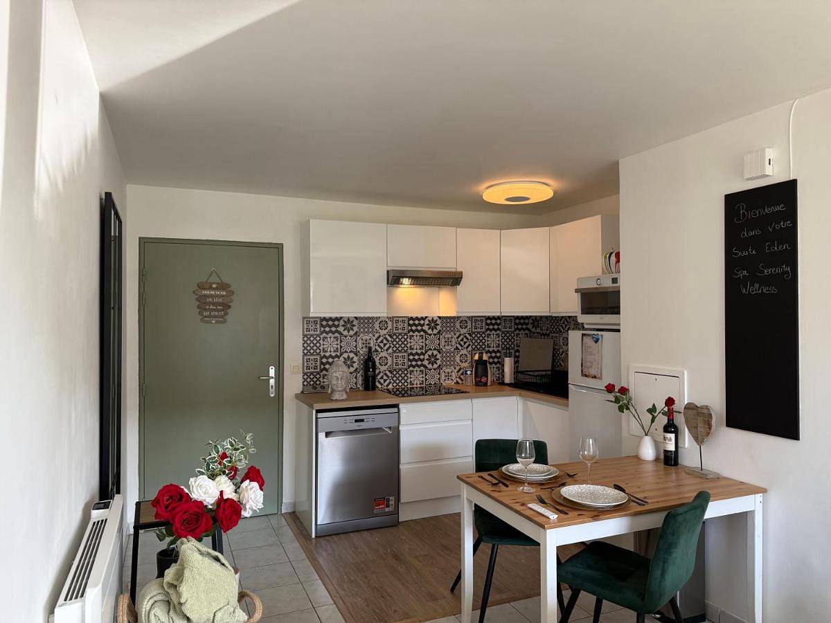 Suite Eden Spa, Appart'hôtel bien être , Patio de standing barbecue - Tv Xl Cinésport, Lit Q-Size, Wifi, P-Gratuit en Résidence in Avion (Pas-de-Calais), Région de Lens