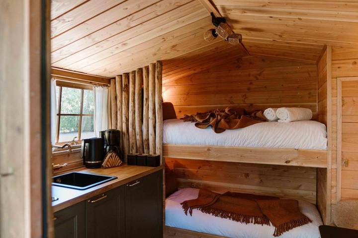 Chalet für 2 Personen, mit Whirlpool und Terrasse sowie Garten und Sauna