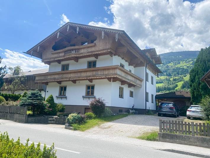 Ferienhaus für 9 Personen, mit Garten in Aschau im Zillertal