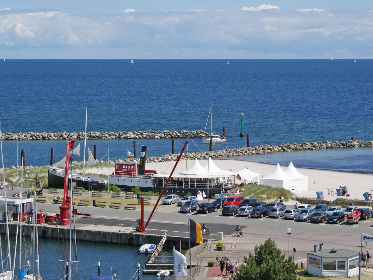 Ganze Ferienwohnung, Ferienwohnung mit neuer Küche u. Bad - W-Lan ist vorhanden in Ostseebad Damp, Damp
