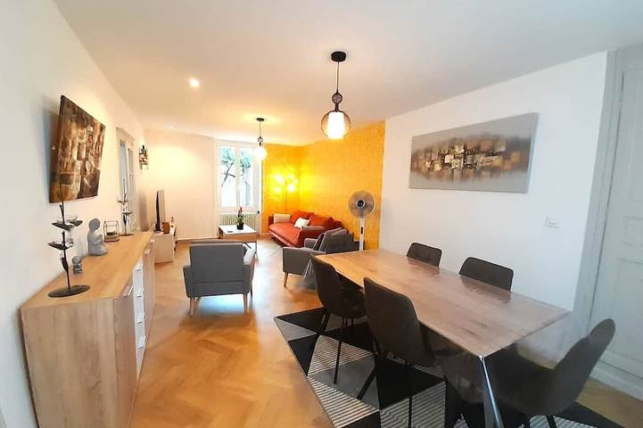 Gîte pour 6 personnes, avec balcon et jardin dans Vatan