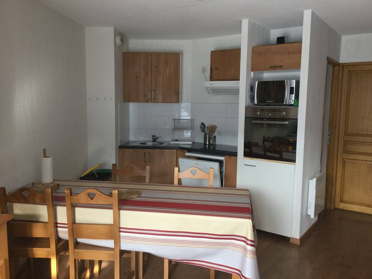 Ganze Wohnung, **Komfortables Duplex für 8 Personen mit freiem Zugang zu Wellnessbereich und Bergblick** in Peyragudes, Französische Pyrenäen