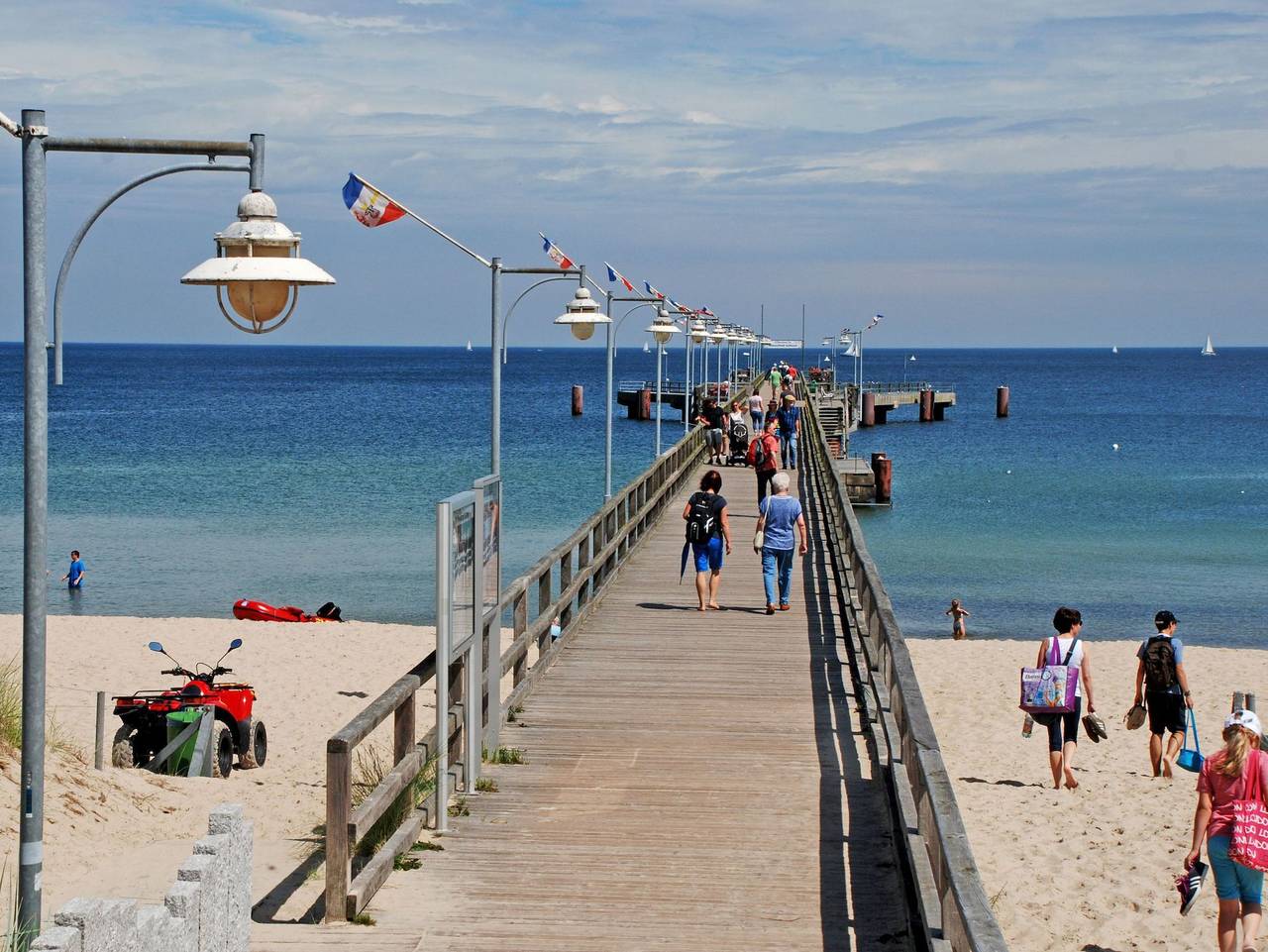 Ganze Ferienwohnung, Fewo mit Meerblick u. Balkon 500 m bis zum Strand (Kn) - 37 schöne 3-Raum-Ferienwohnung mit Seeblick u. Balkon in Göhren, Rügen