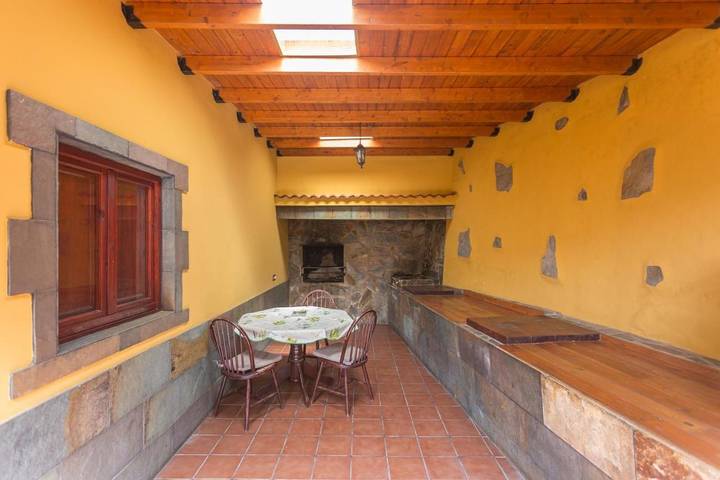 Casa rural para 14 personas, con Balcón y Terraza además de Jardín y Piscina en Teror - 2