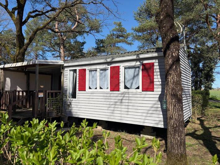 Appartement de vacances pour 5 personnes, avec Balcon et Terrasse ainsi que Jardin et Piscine