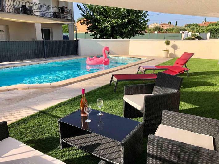 Location de vacances pour 10 personnes, avec jardin et piscine, animaux acceptés à Saint-Jean-de-Serres - 2