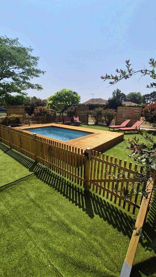 Gîte pour 4 personnes, avec terrasse et piscine à Pissos - 3