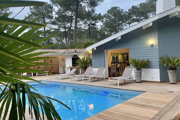 Villa pour 12 personnes, avec jardin et balcon à Hossegor