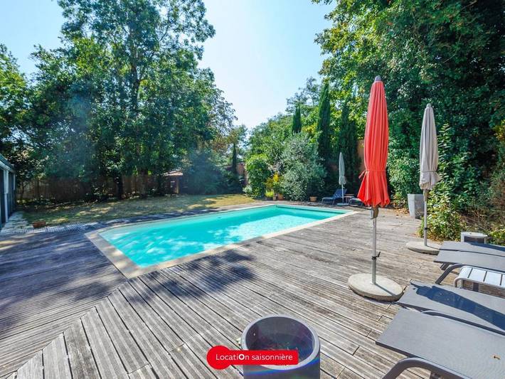 Location de vacances pour 10 personnes, avec piscine et terrasse à Lagord - 3