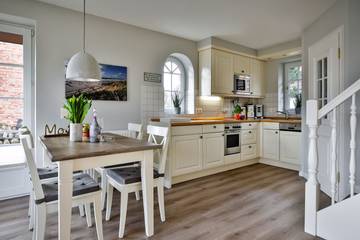 Vacation Rental for 4 Guests in Sylt (Gemeinde), Sylt, Picture 2
