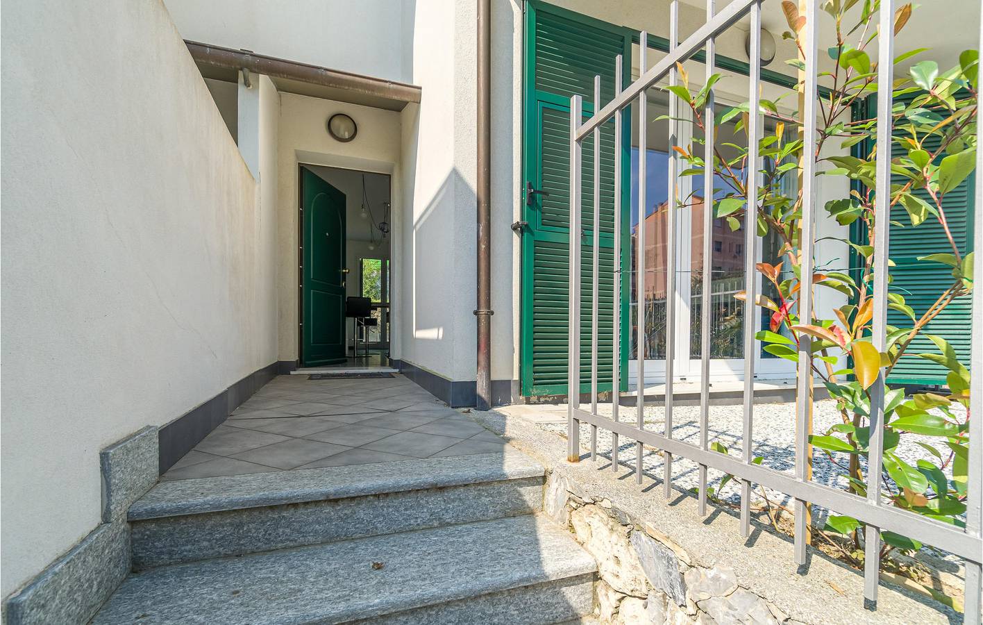 Accogliente appartamento di 100 mq a 1,5 km dalla spiaggia con terrazza in Vado Ligure, Riviera di Ponente