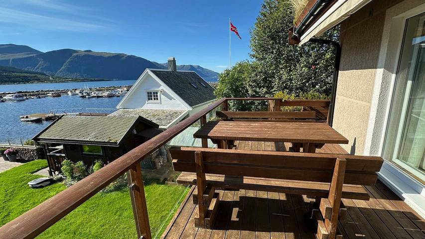 Ferienwohnung für 5 Personen, mit Terrasse in Nesset - 2