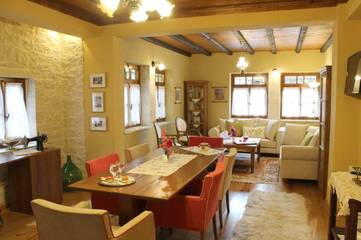 Gîte pour 4 personnes, avec vue et jardin, adapté aux familles à Arta