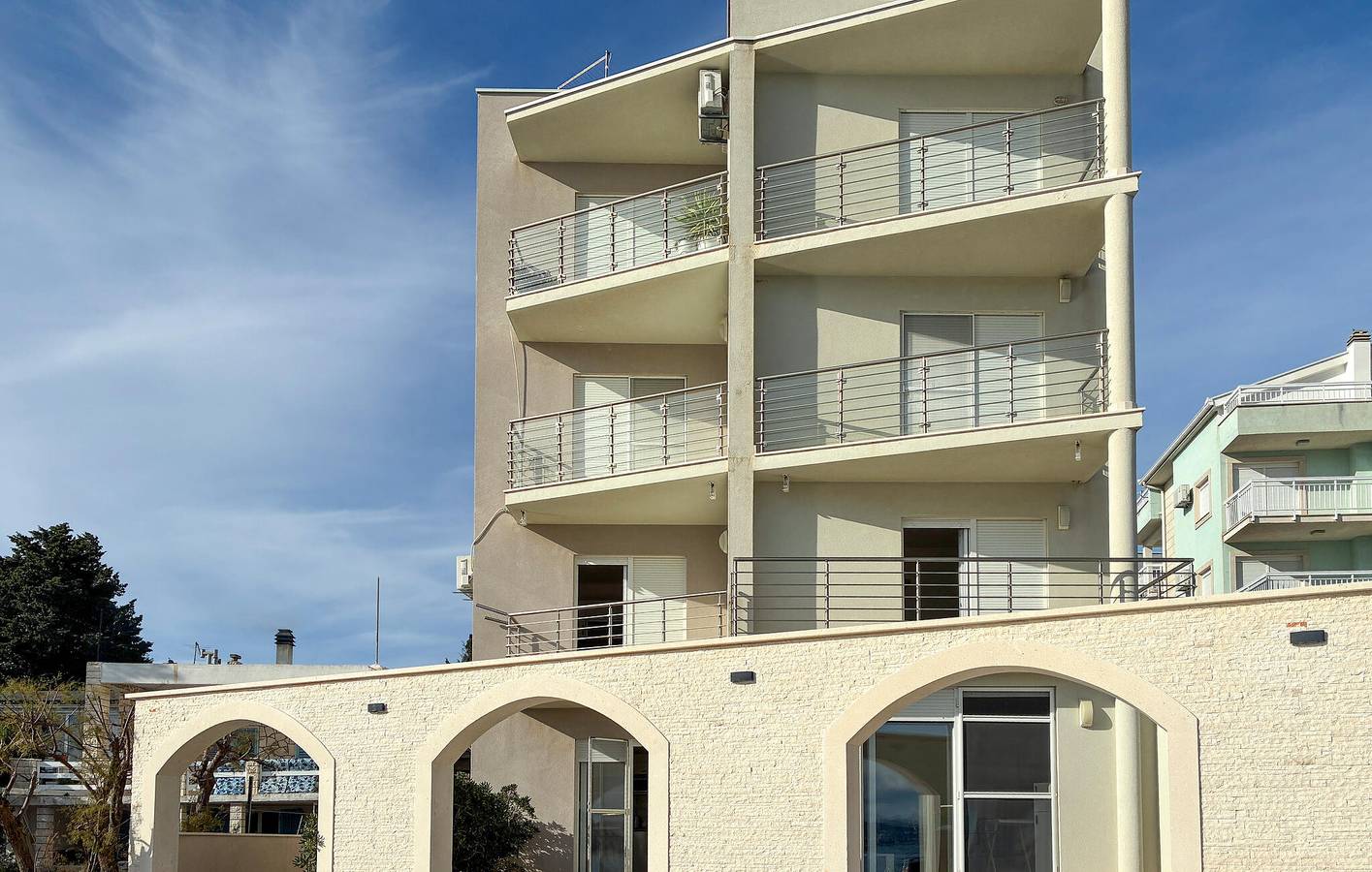 Ganze Ferienwohnung, Apartment mit Meerblick, Terrasse, WLAN und Parkplatz – 1,5 km zum Strand in Klek, Dubrovnik-Neretva