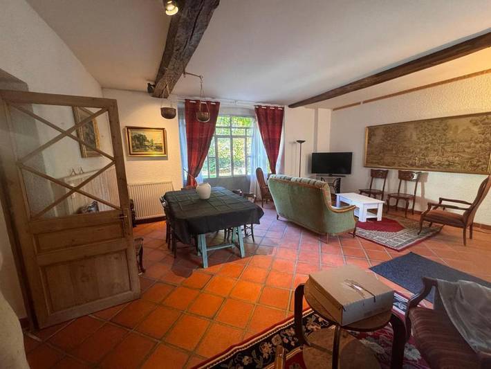 Gîte pour 5 personnes, avec vue et terrasse dans Trézioux - 2