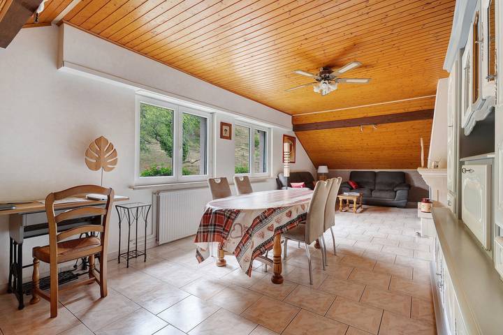 Appartement entier, Appartement « Gîte Les Collines » avec vue montagne, terrasse privée et Wi-Fi in Maisonsgoutte, Région de Sélestat-Erstein
