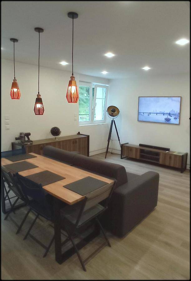 Ferienwohnung für 4 Personen, mit Terrasse und Ausblick sowie Seeblick im Elsass