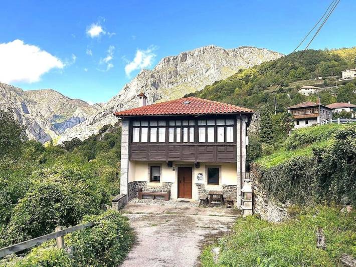 Casa rural para 5 personas, con terraza en Oseja de Sajambre
