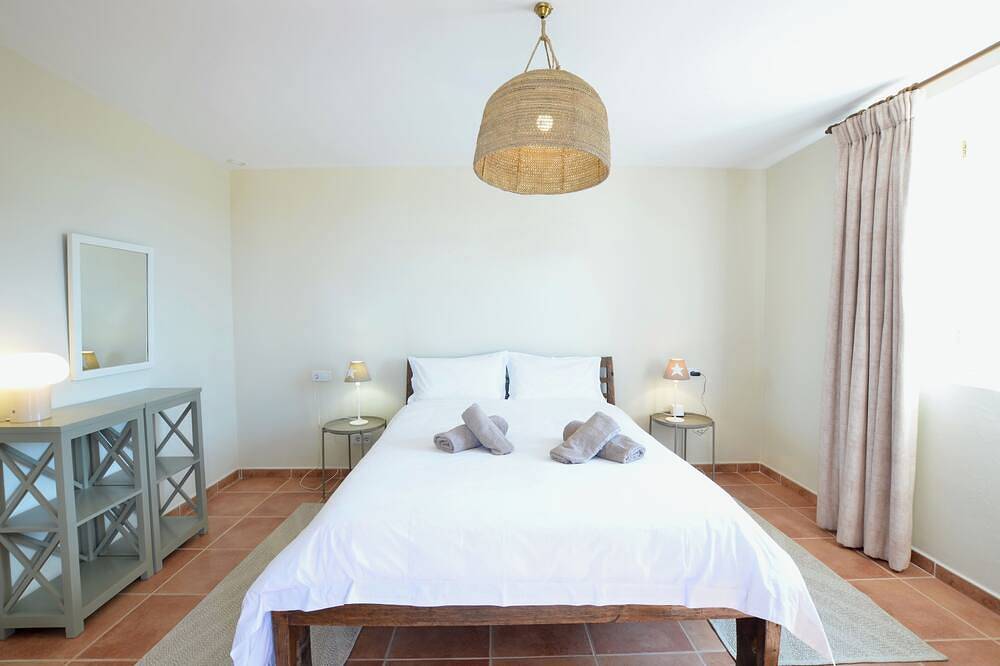 Finca Los Almendros near Santanyi with private pool, wifi and air conditioning in Santanyí, South Majorca