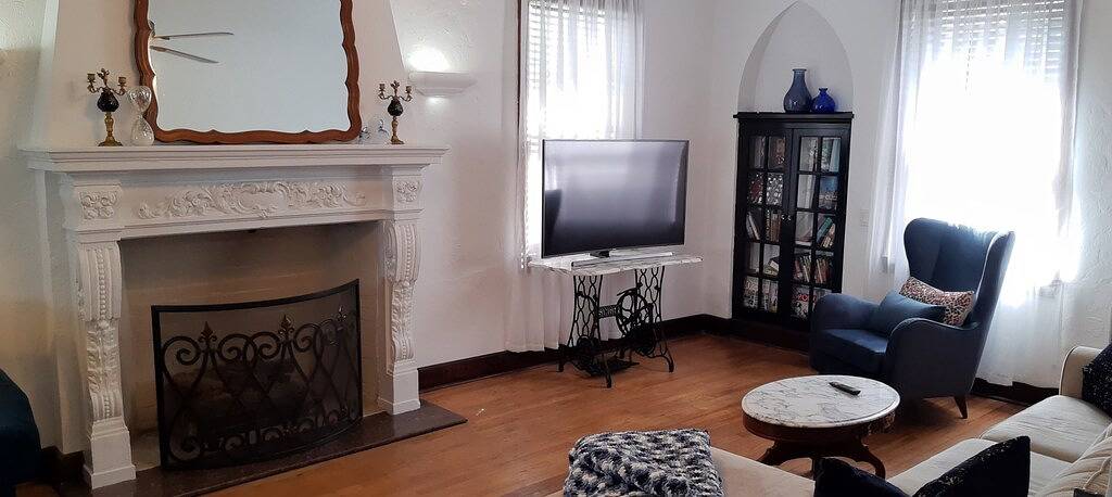 Elegant 1926 Mediterranean Home Heated Pool/Spa Sleeps 12 in Lake Park, Palm Beach County