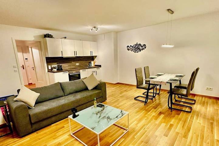 Ferienwohnung für 4 Personen, mit Terrasse in Semperoper