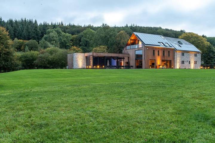 Villa für 25 Personen, mit Garten und Sauna sowie Pool und Ausblick, mit Haustier - 1