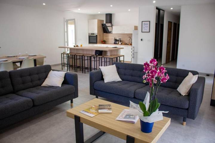 Location de vacances pour 8 personnes, avec jardin et jacuzzi à La Redorte - 3